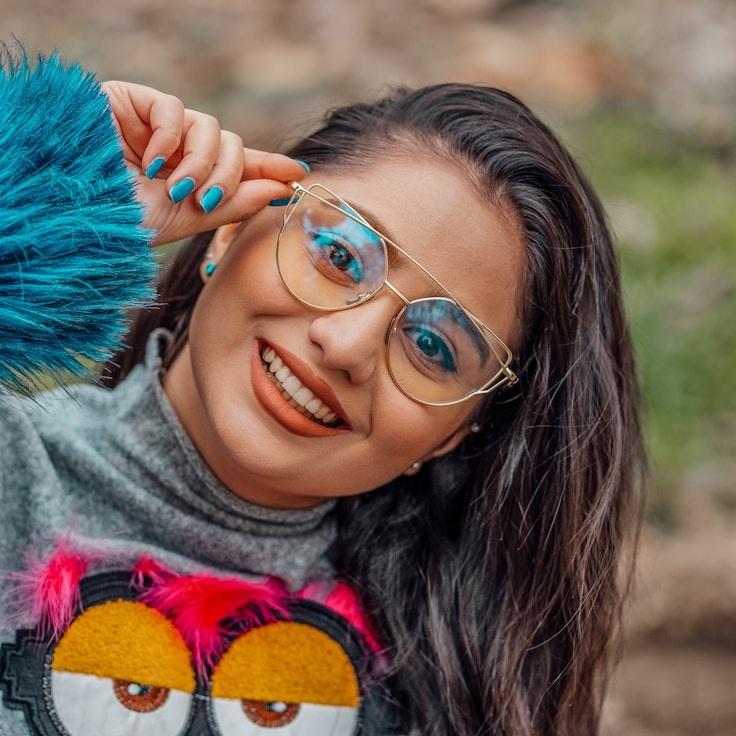 Jordan Malik, Client Relations Director, discussing corporate gifting strategy with business clients